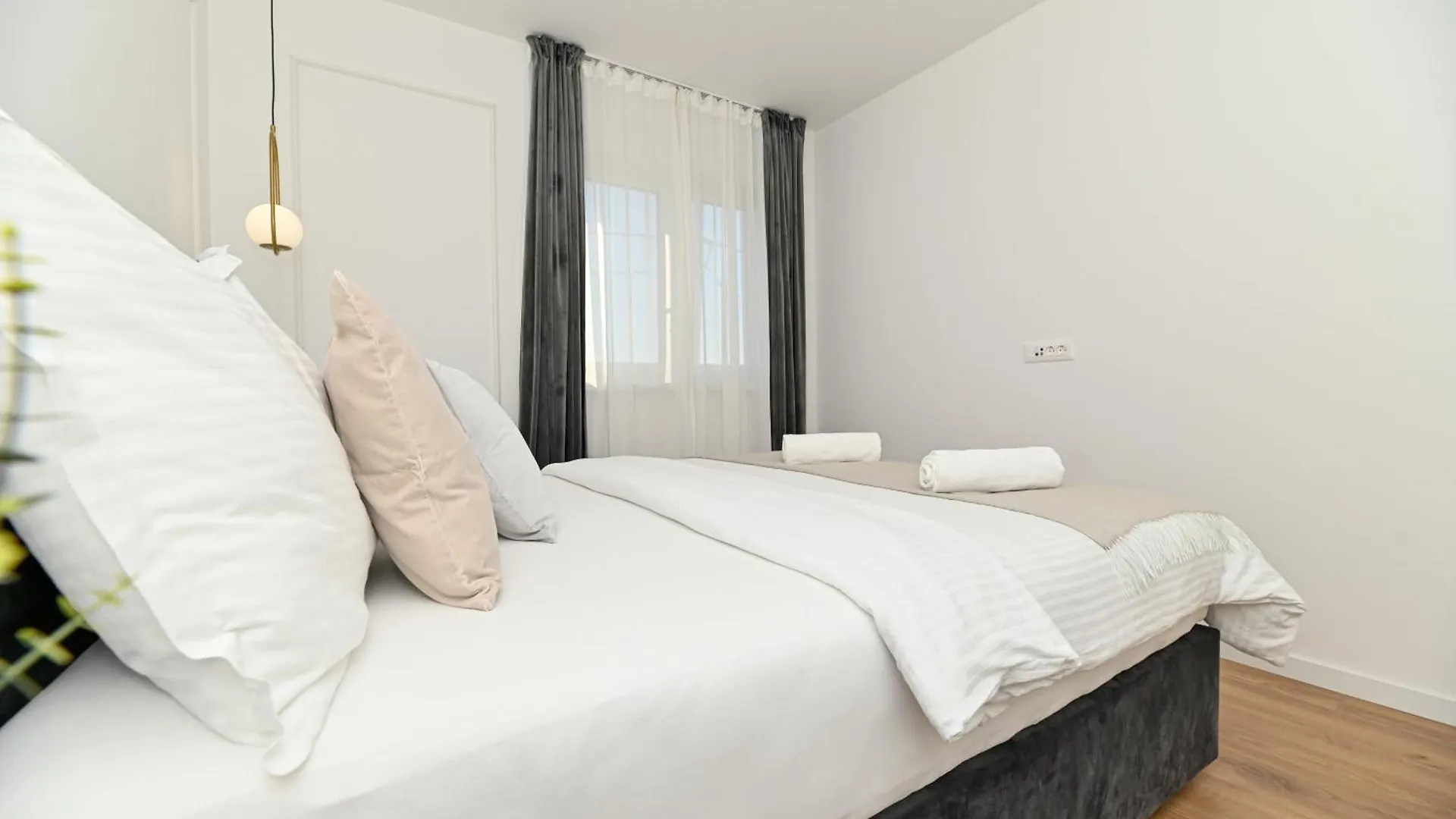 It Brand New Stylish Apartment 0*, Trogir