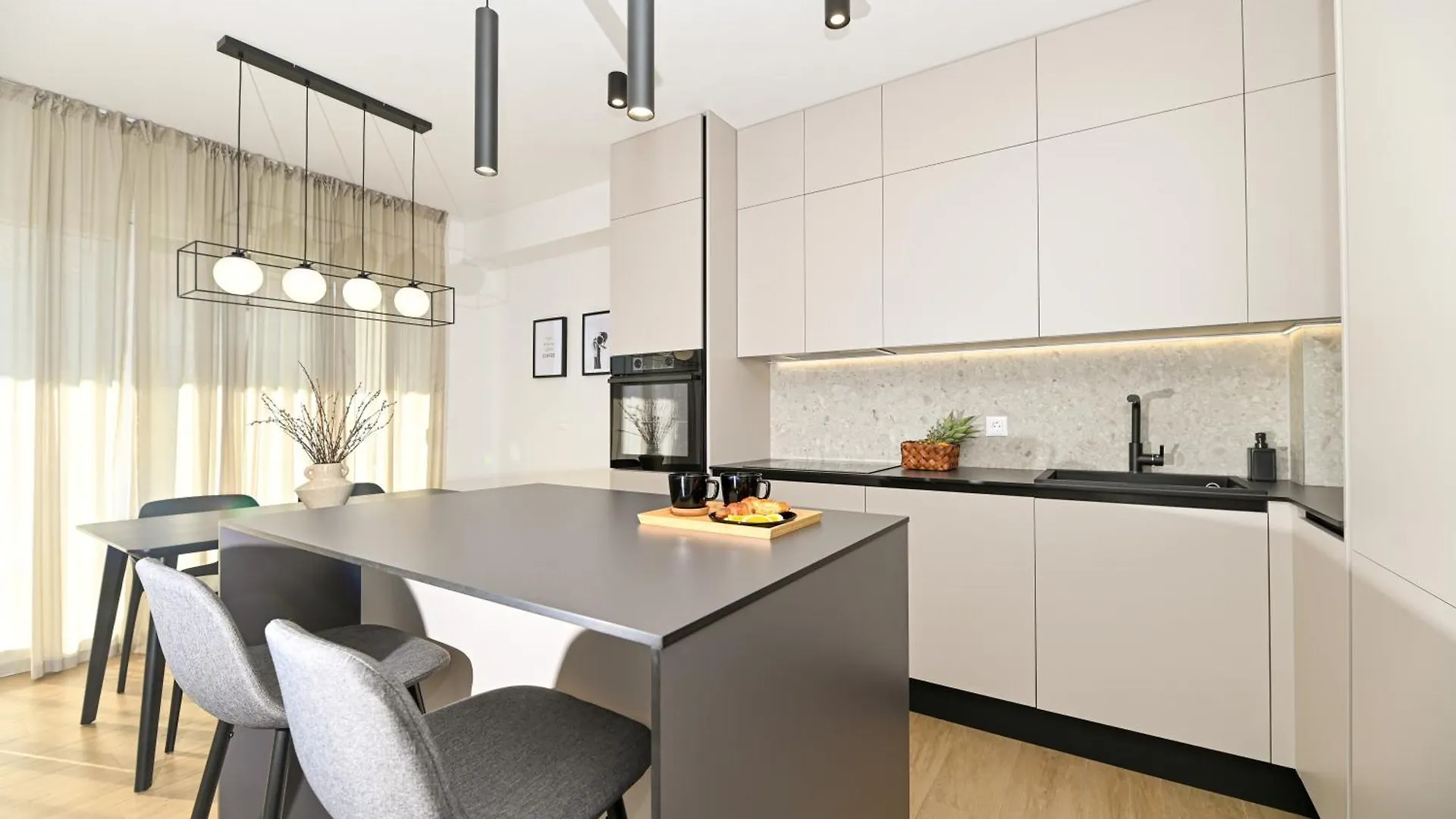 It Brand New Stylish Apartment